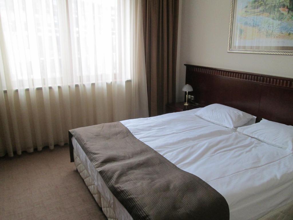 Downtown Alexander Services Apartments Bansko Quarto foto